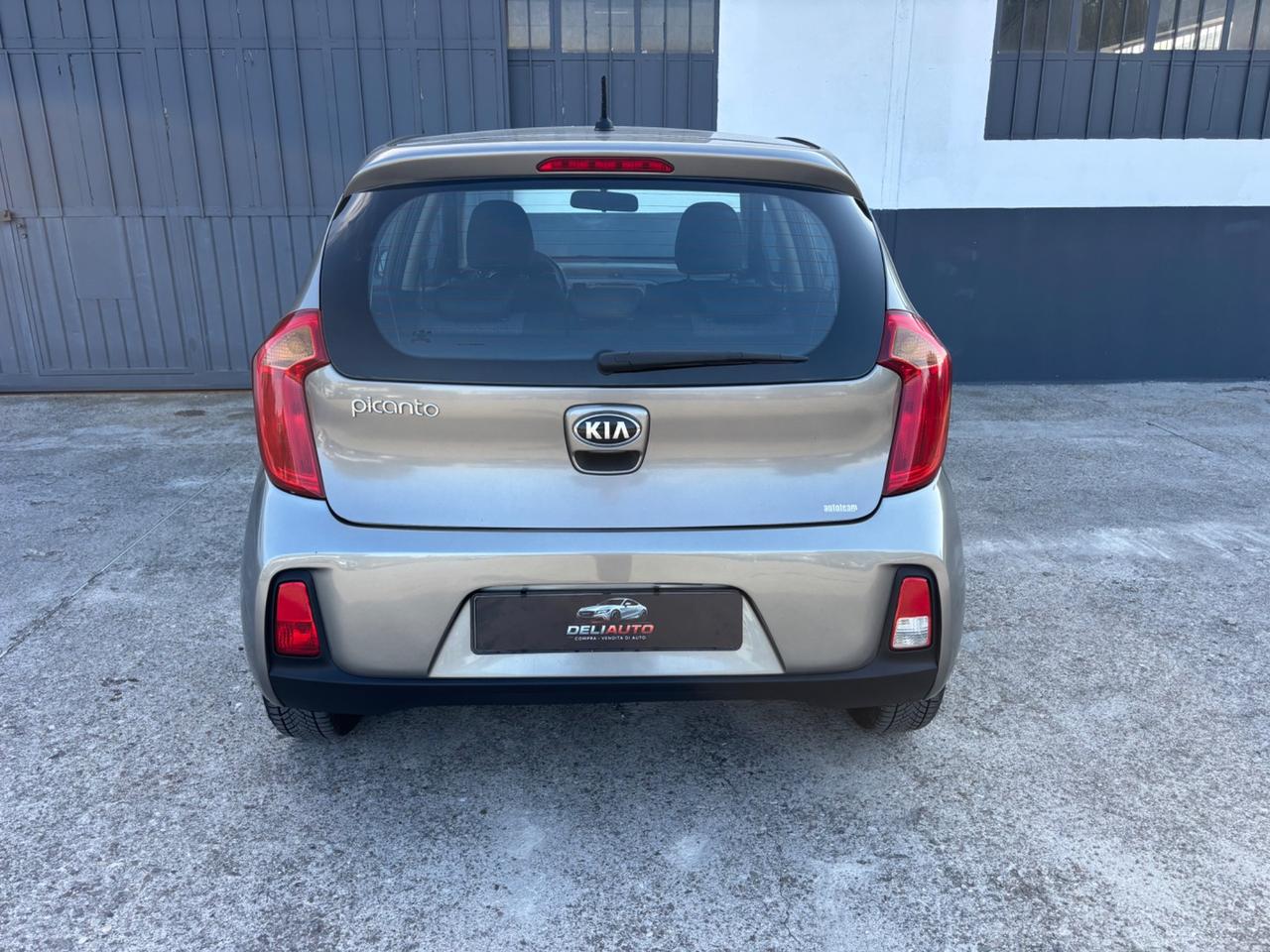 Kia Picanto 1.0 benzina. Garanzia. Neopatentati