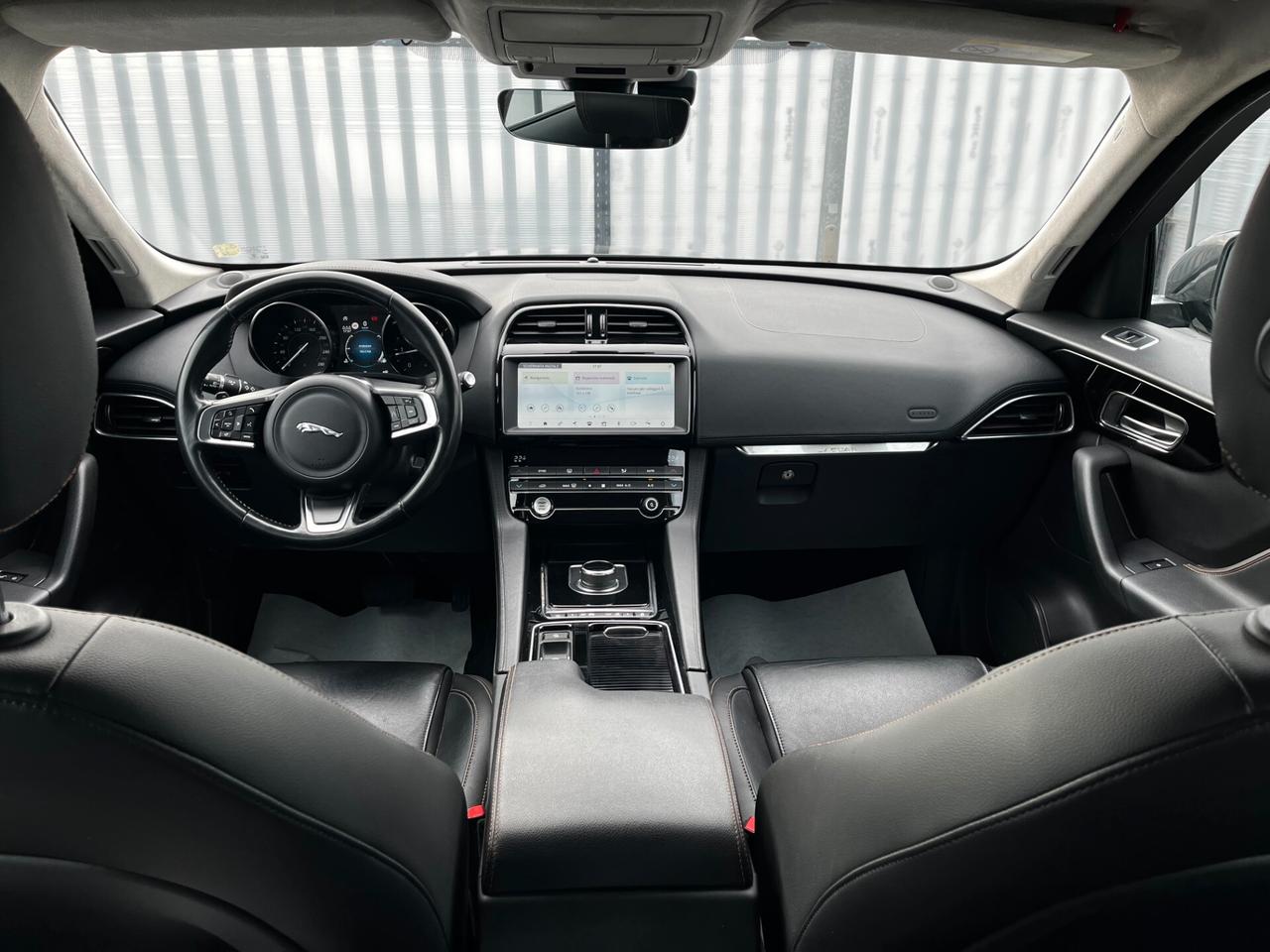 Jaguar F-Pace 2.0 D 180 CV AWD aut. Prestige