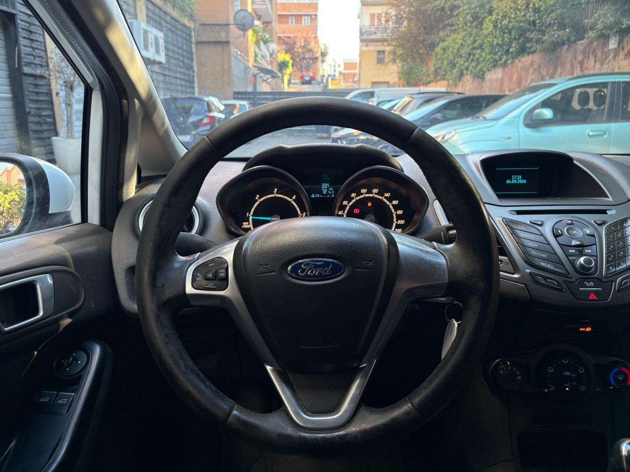 Ford Fiesta 1.5 TDCi 75CV 5 porte Black & White Edition. - DISTRIBUZIONE FATTA