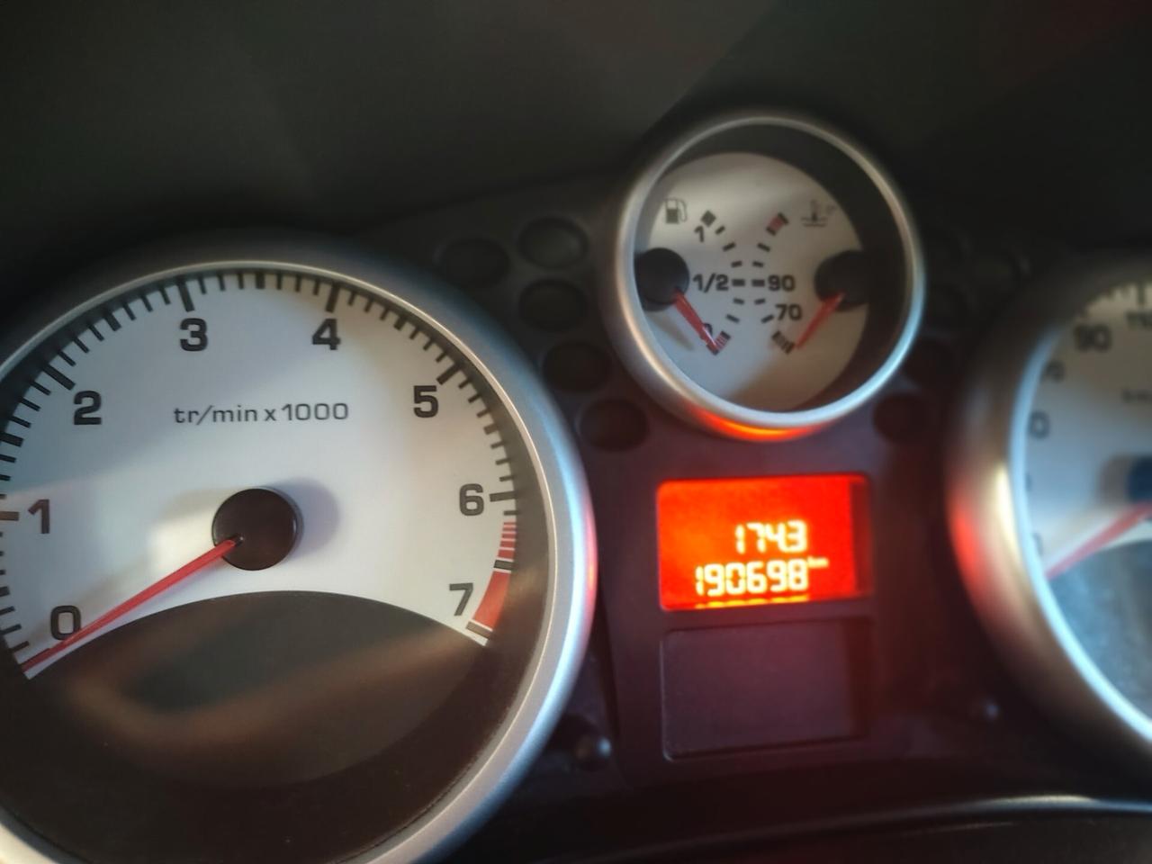 Peugeot 207 1.4 GPL - Ideale per risparmiare – Pronta all'uso