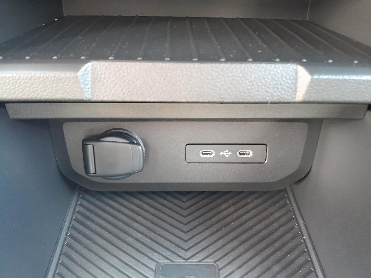 !!! Dacia Duster JOURNEY FULL HYBRID 155 CV "KM ZERO" !!!