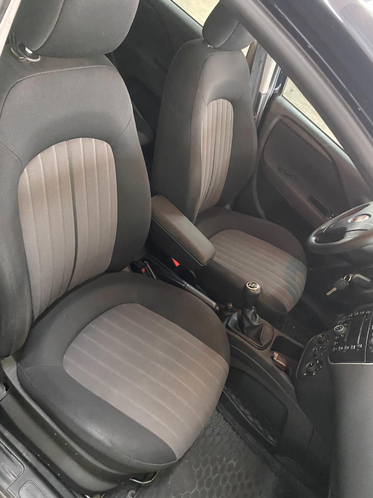 Fiat Punto 1.3 MJT II S&S 95 CV 5