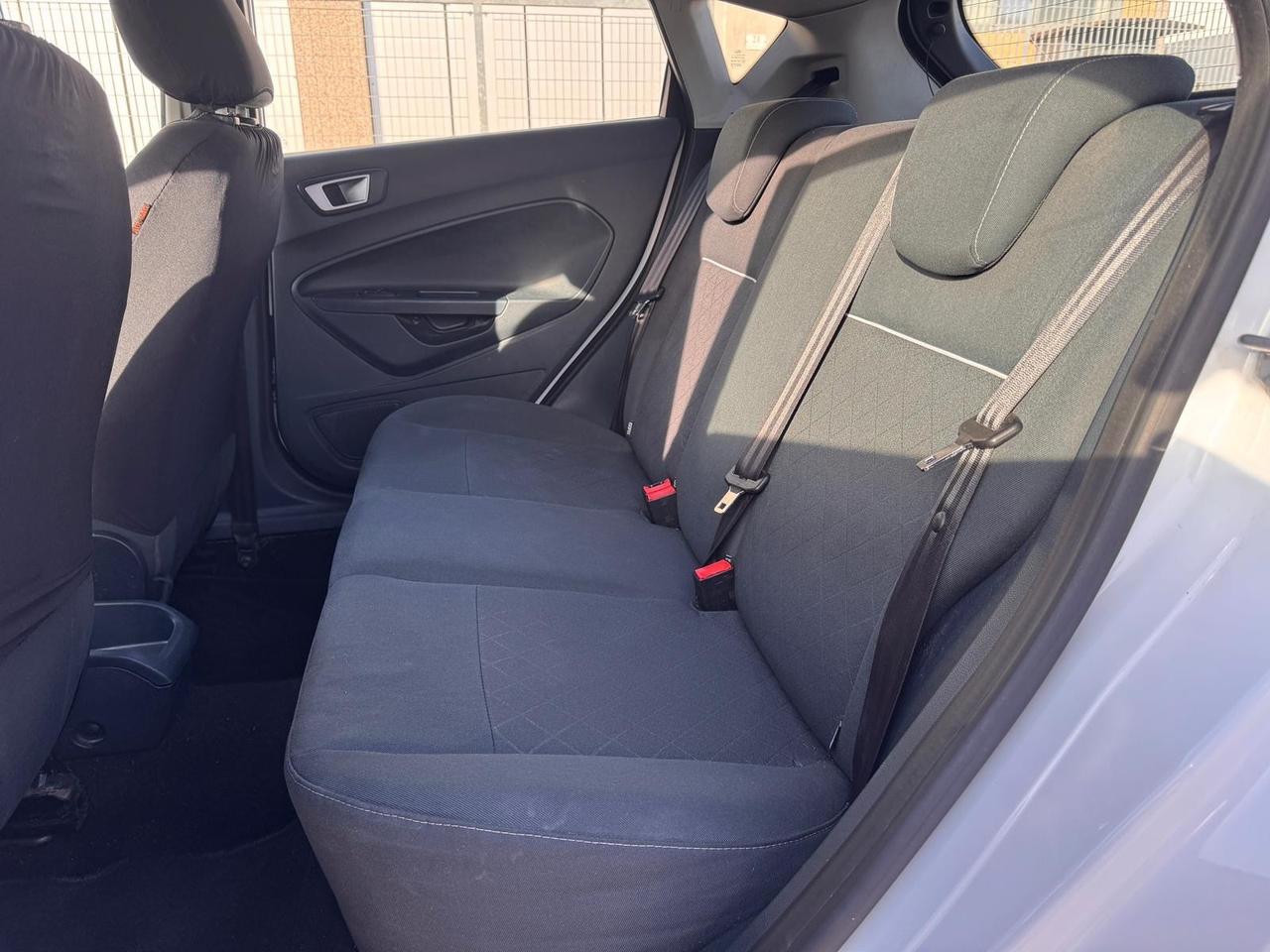 Ford Fiesta 1.4 TDCi Business GARANZIA 12 m