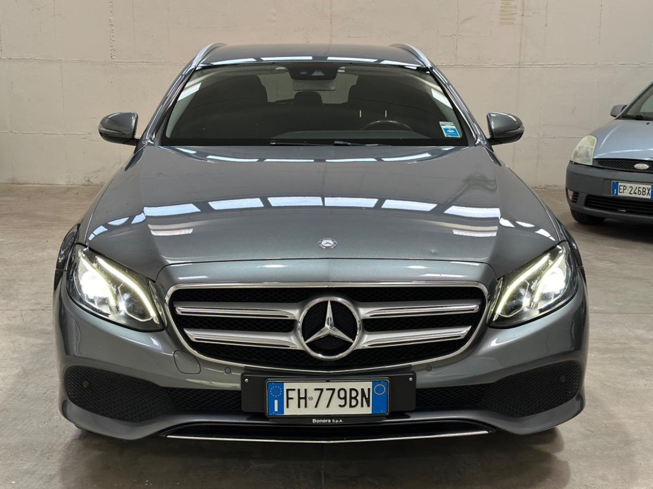 Mercedes-benz E 220d SPORT PREMIUM UNICOPR GARANZ