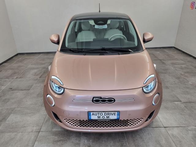 FIAT 500e 3+1 42 kWh La Prima