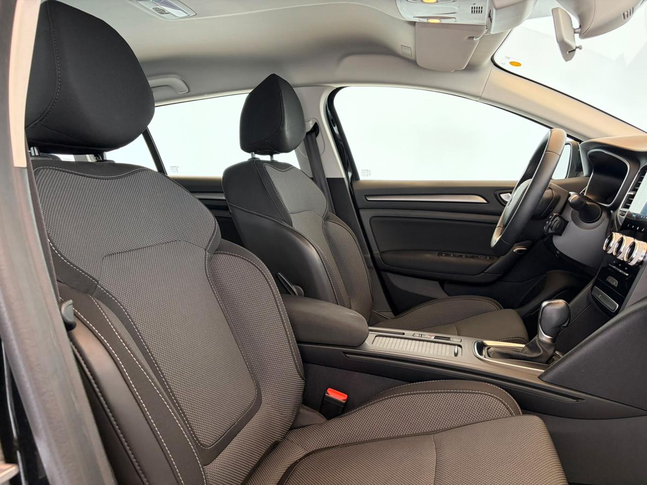 Renault Mégane Sporter Blue dCi 115 CV EDC Equilibre - NEOPATENTATI