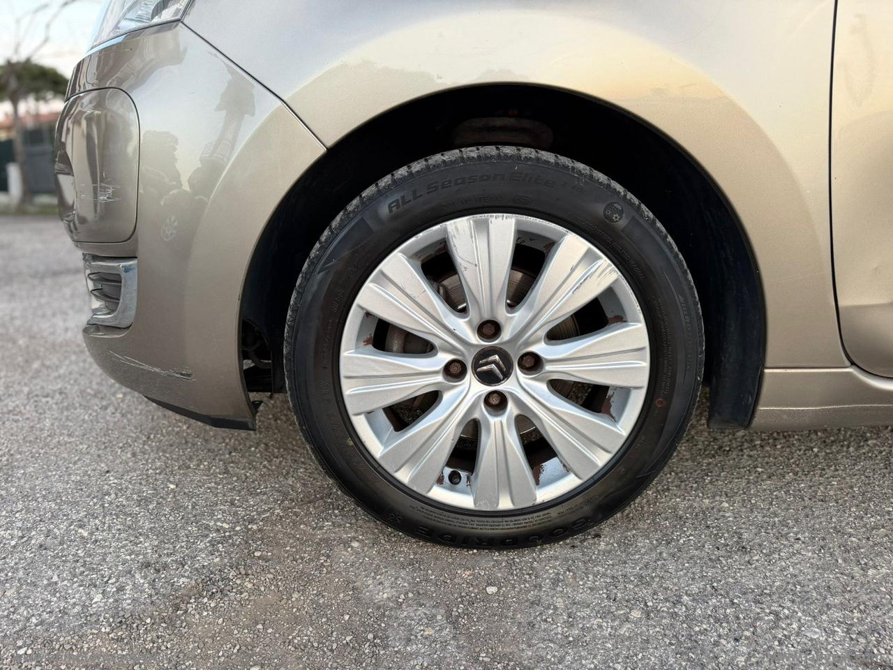 CITROEN C3 Picasso 1.6 VTi 120 Exclusive Style