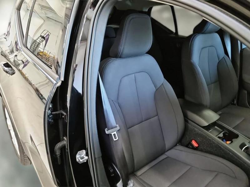 VOLVO XC40 D3 Momentum Pro