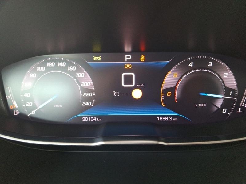 PEUGEOT 3008 BlueHDI 130 EAT8 S/S Allure Pack