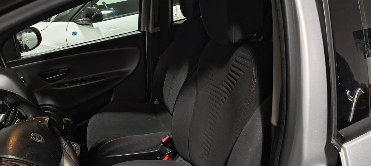 Lancia Ypsilon 1.3 MJT 16V 95 CV 5 porte S&S Gold