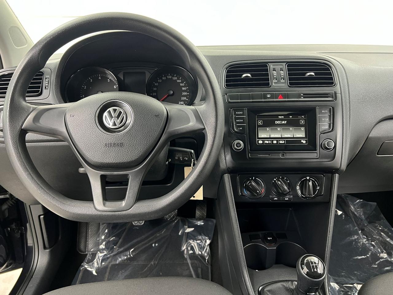 VOLKSWAGEN Polo V 2014 Polo 3p 1.0 mpi Trendline 60cv