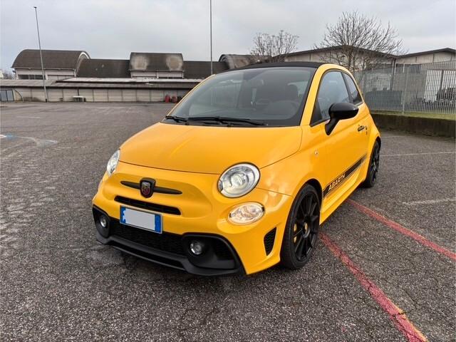 Abarth 595 C 1.4 Turbo T-Jet 180 CV Competizione