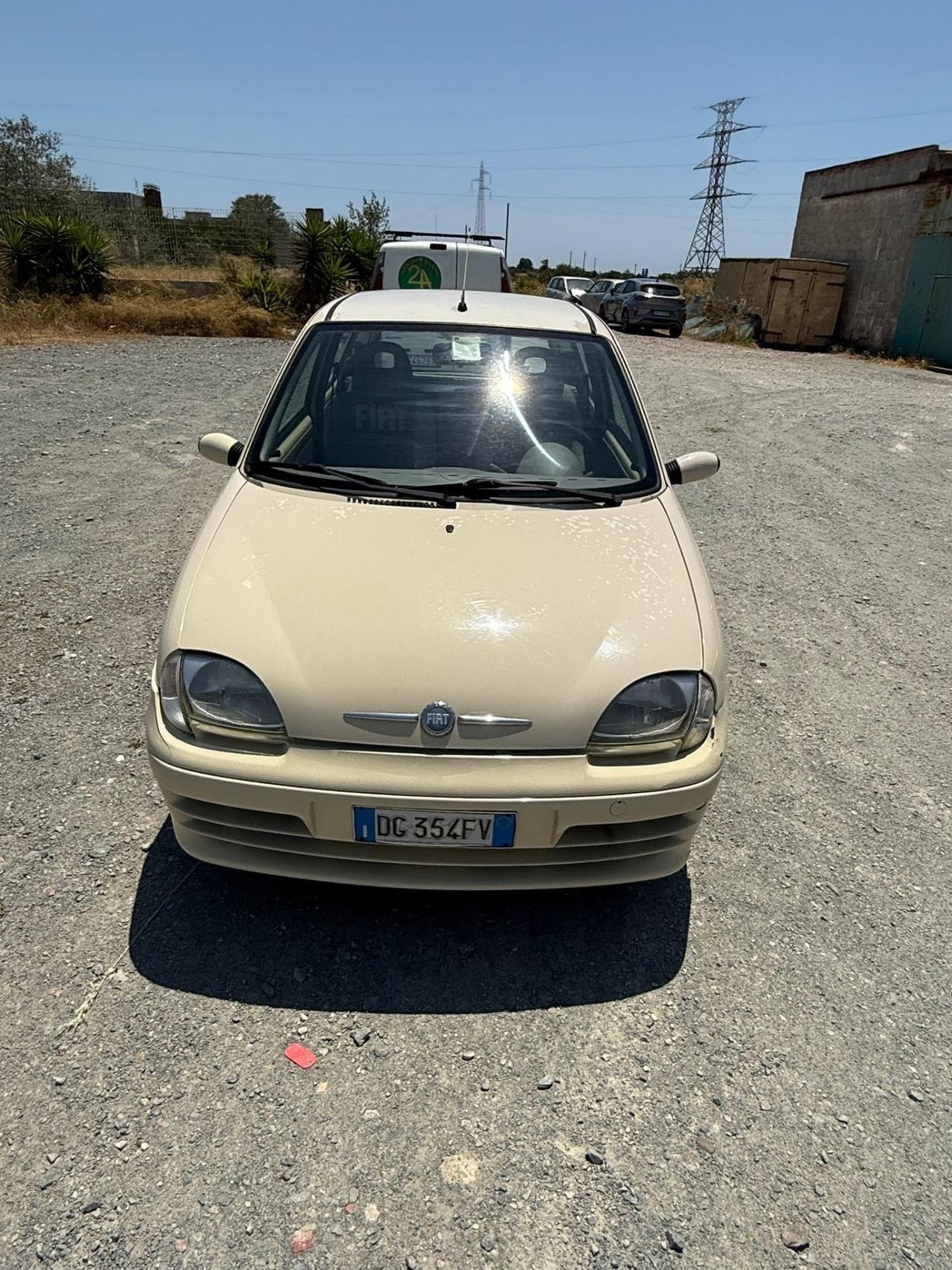 Fiat 600 1.1 benz.-Pochi km- Neopatentati