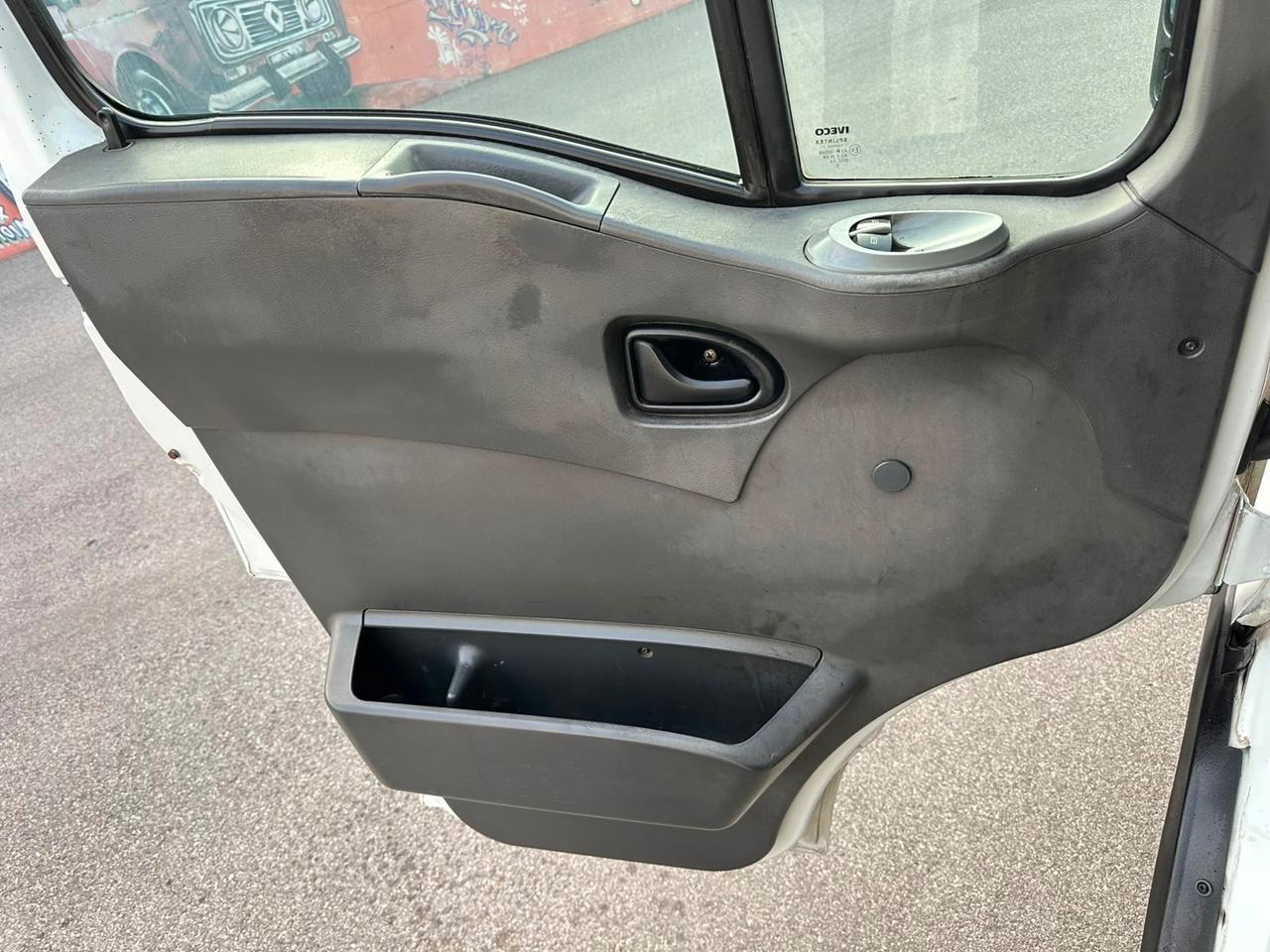 Iveco Daily 35C9/Bar.tor.2.8 TDI PC-RG Cab.