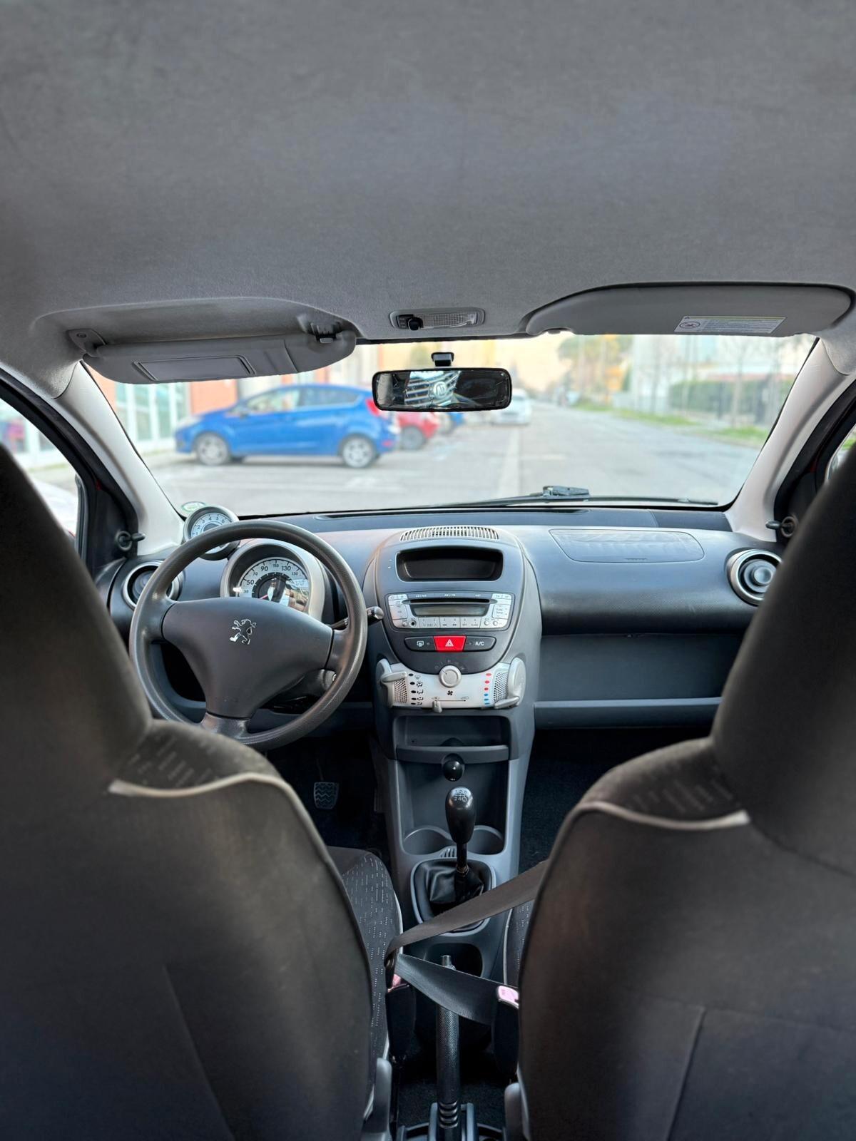 Peugeot 107 1.0 68CV 3p. Plaisir