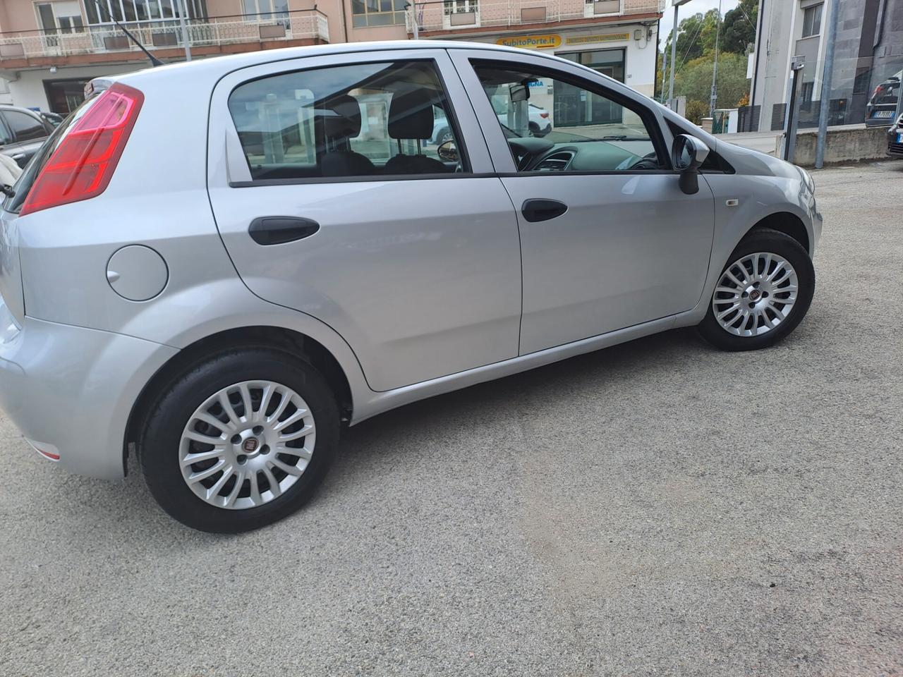Fiat Punto 1.2 8V 5 porte Street