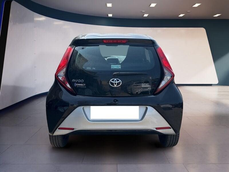 Toyota Aygo II 2018 5p 5p 1.0 x-play 72cv