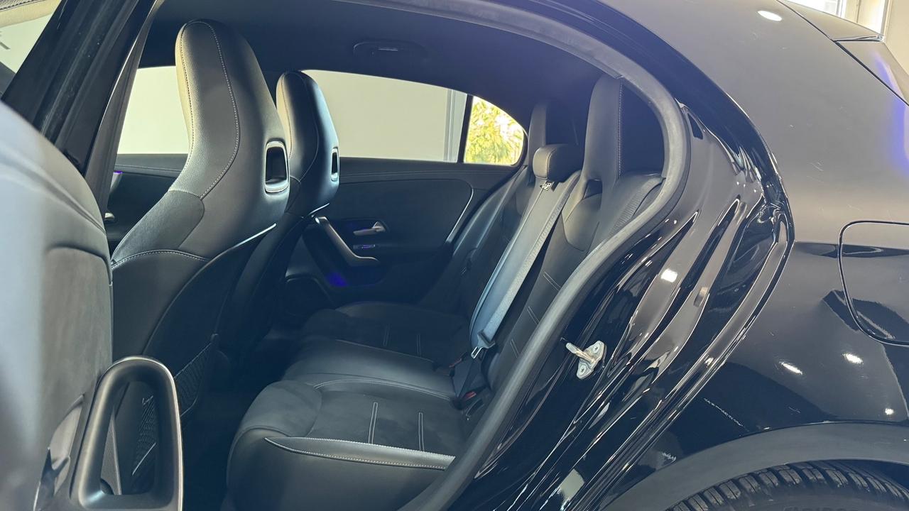 Mercedes-benz A 180 d Amg Premium-2022