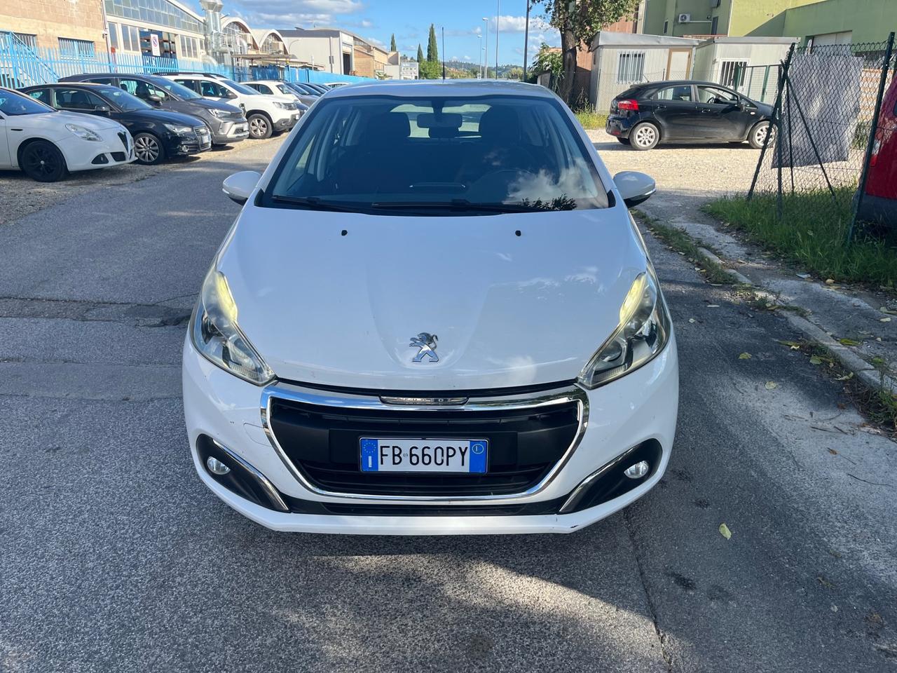 Peugeot 208 PureTech 82CV 5 porte Allure 2016