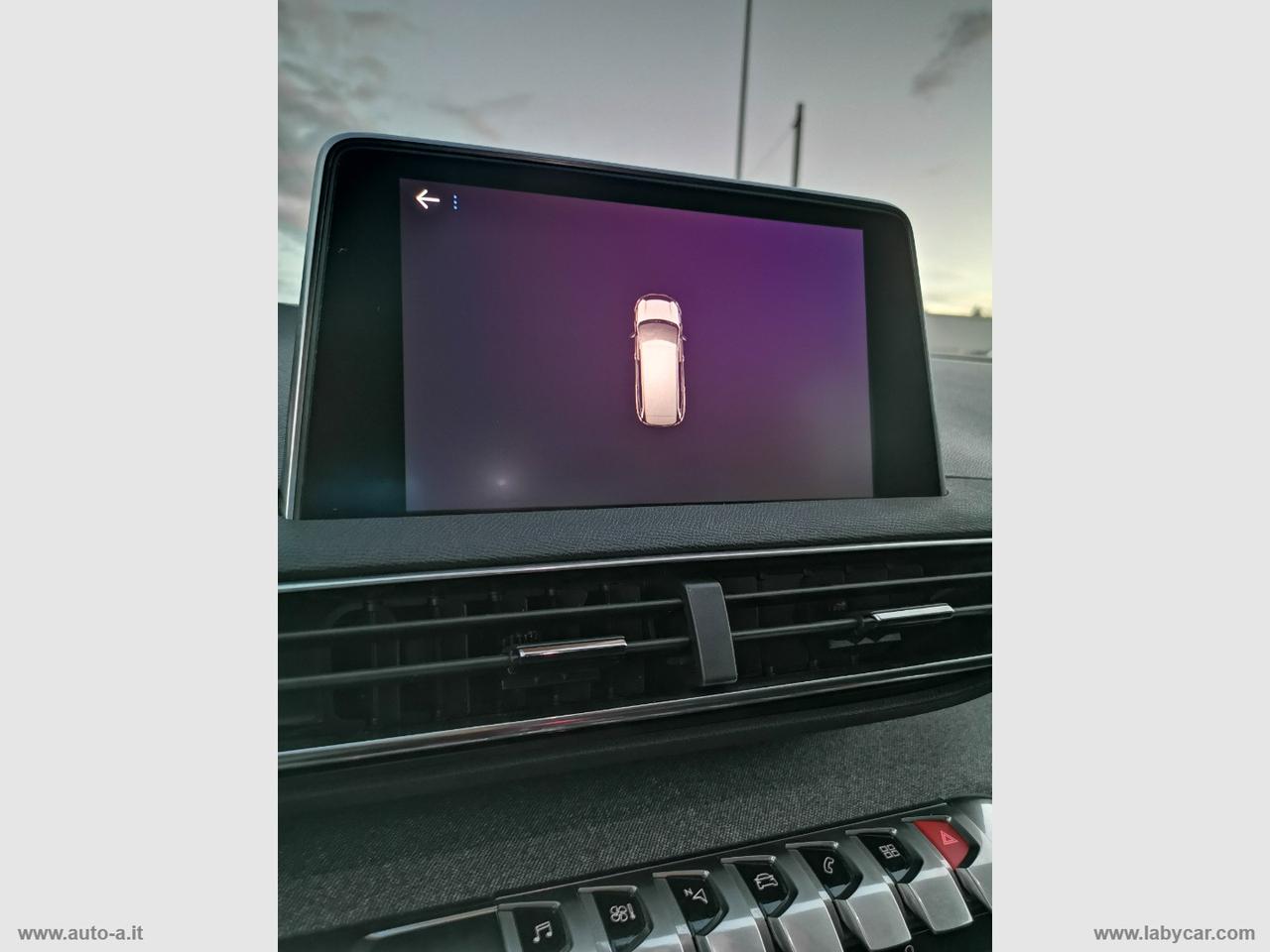 PEUGEOT 5008 BlueHDi 130 S&S EAT8 Crossway