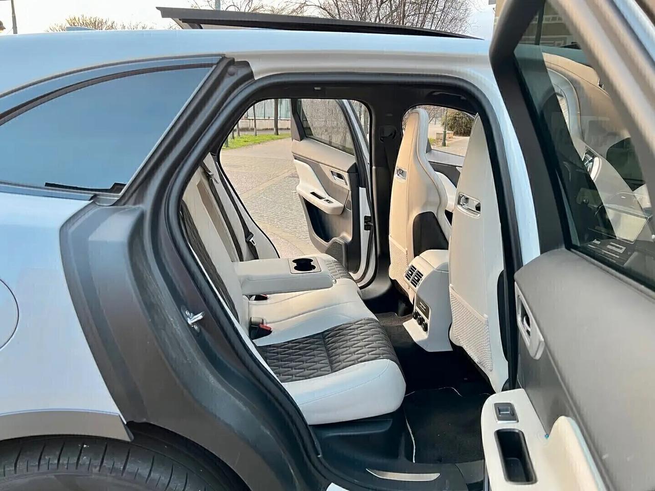 Jaguar F-Pace 5.0 V8 550 CV AWD aut. SVR