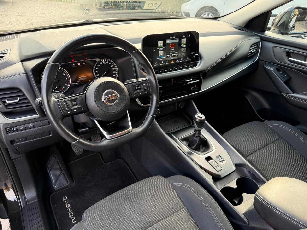 Nissan Qashqai MHEV 140 CV Business