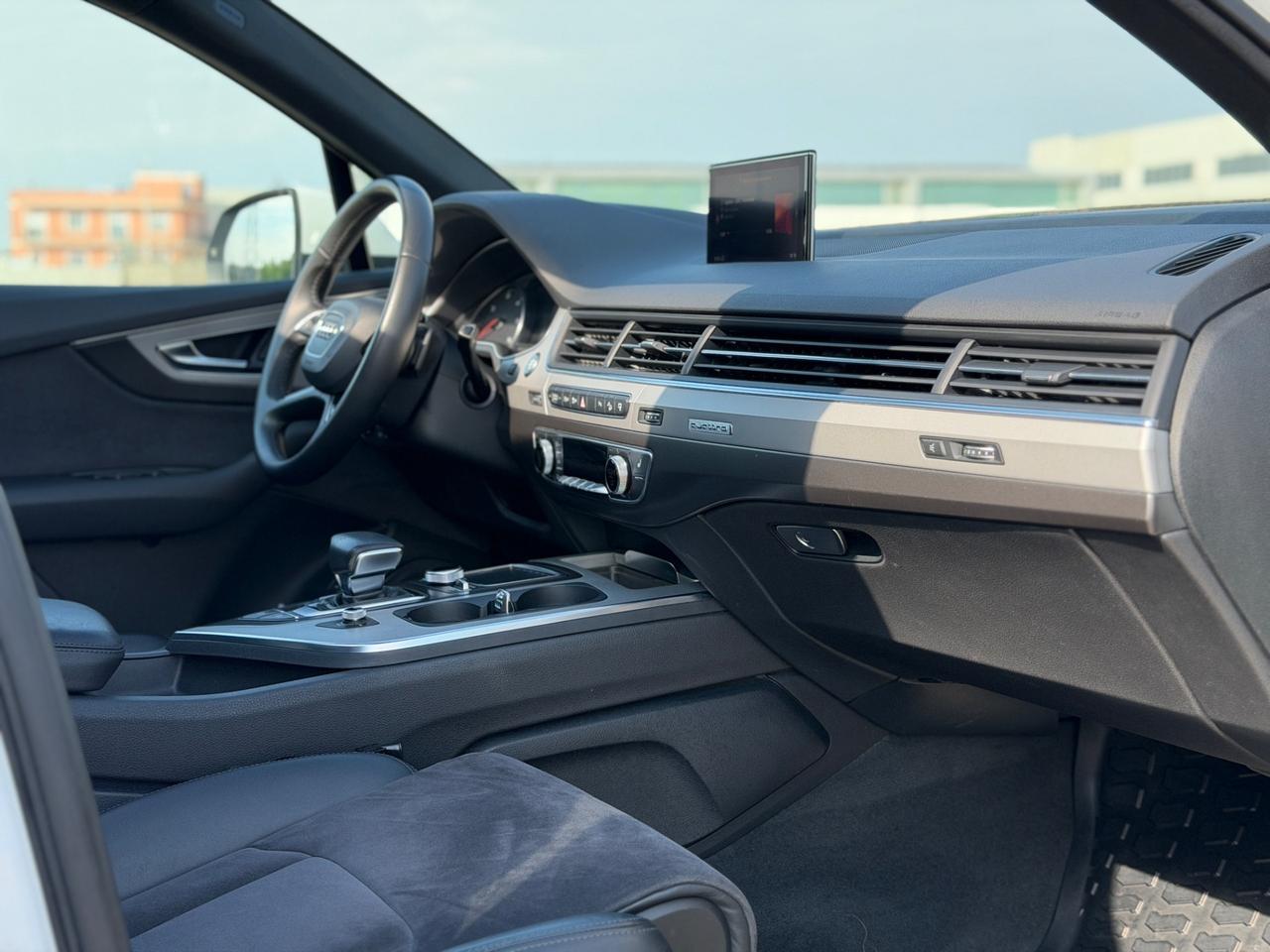 Audi Q7 3.0 TDI 218 CV ultra quattro tiptronic sport plus