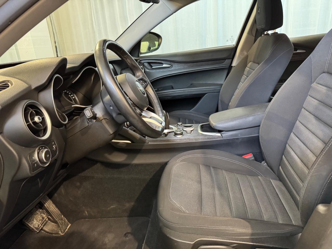 Alfa Romeo Stelvio 2.2 Turbodiesel 190 CV AT8 Q4 Business