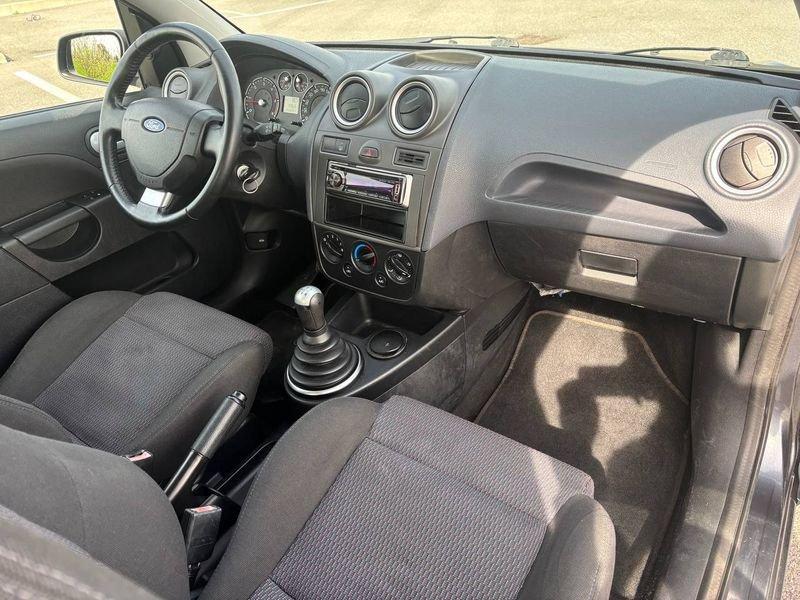 Ford Fiesta NEOP. 1.6 Diesel 90cv