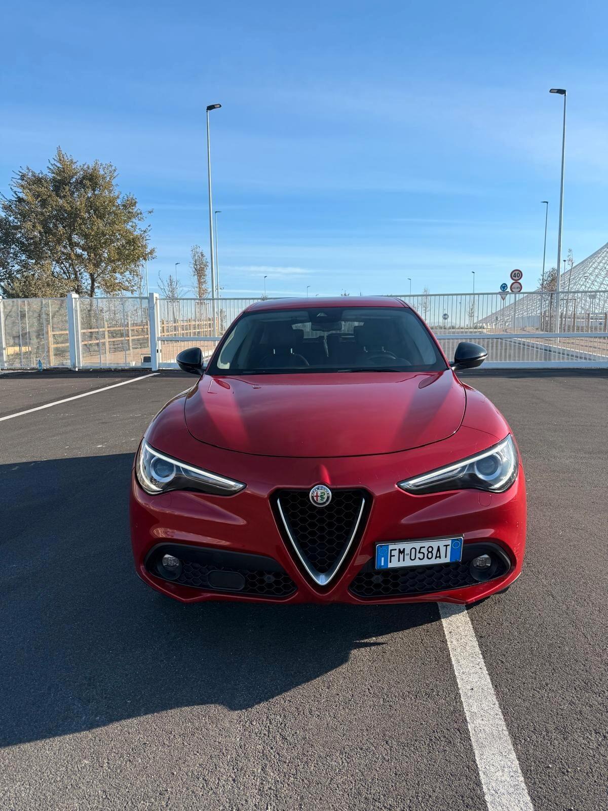 Alfa Romeo Stelvio 2.2 Turbodiesel 210 CV AT8 Q4 Super