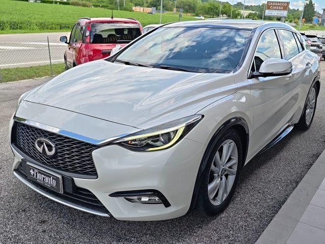 INFINITI Q30 1.5 diesel DCT Business Executive