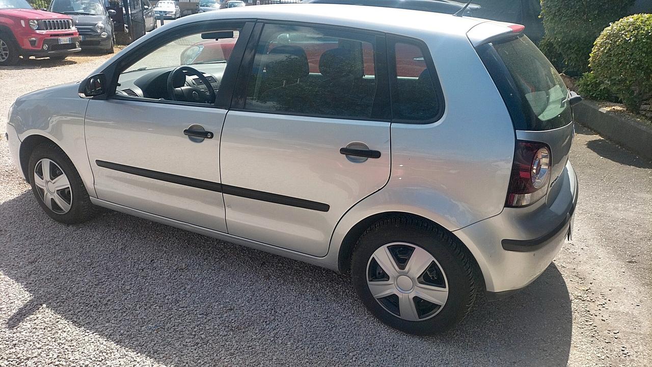Volkswagen Polo 1.2/70CV 12V 5p. UNIPRO **KM92000**