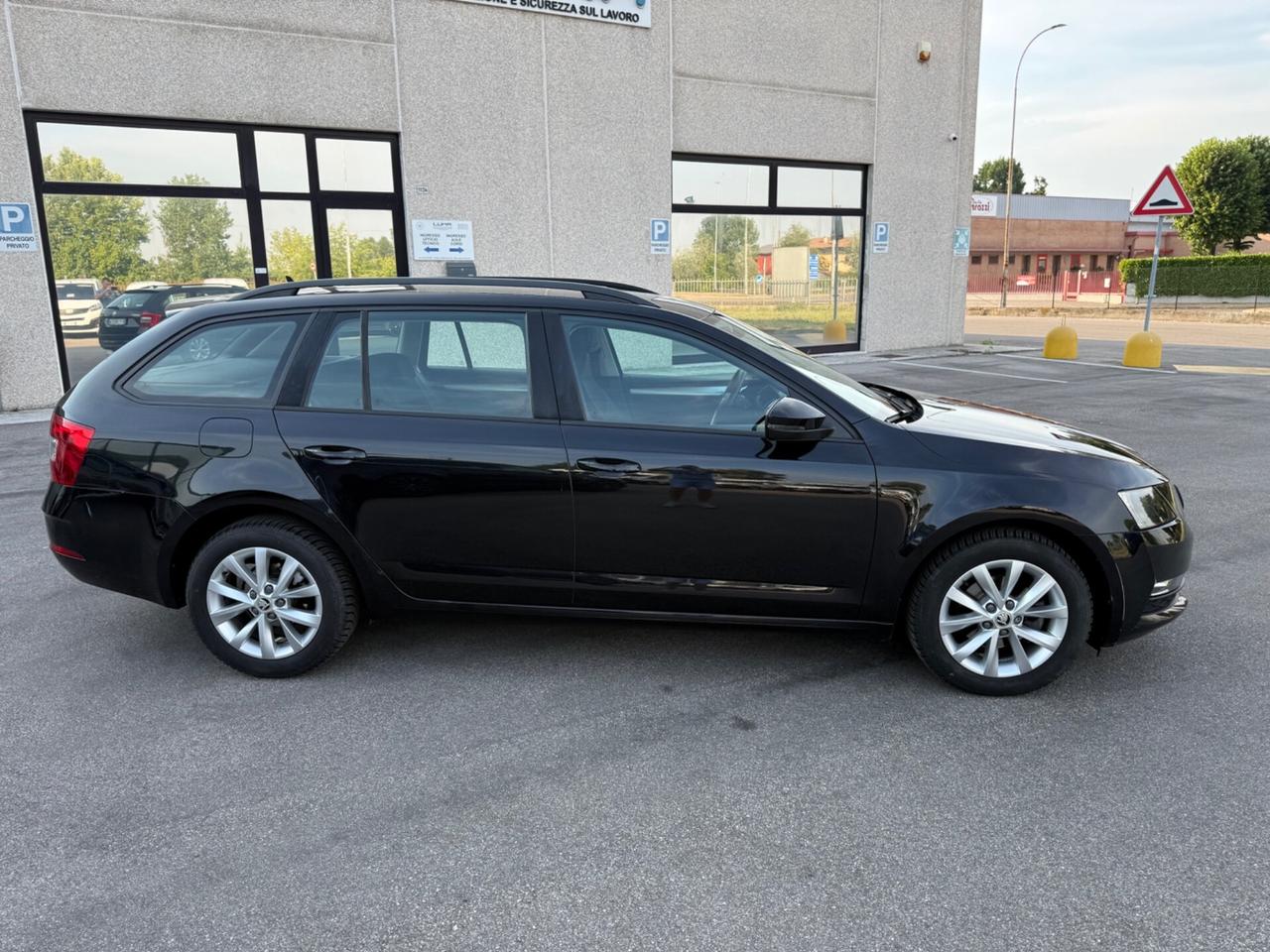 Skoda Octavia 1.6 TDI SCR 115 CV Wagon Executive