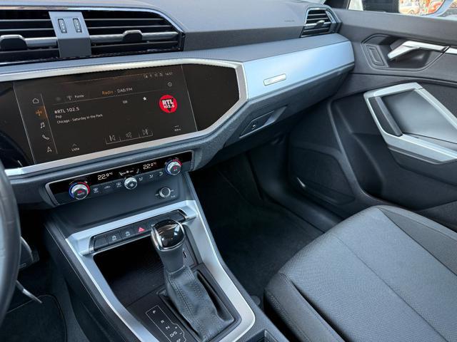 AUDI Q3 35 TDI S tronic Business