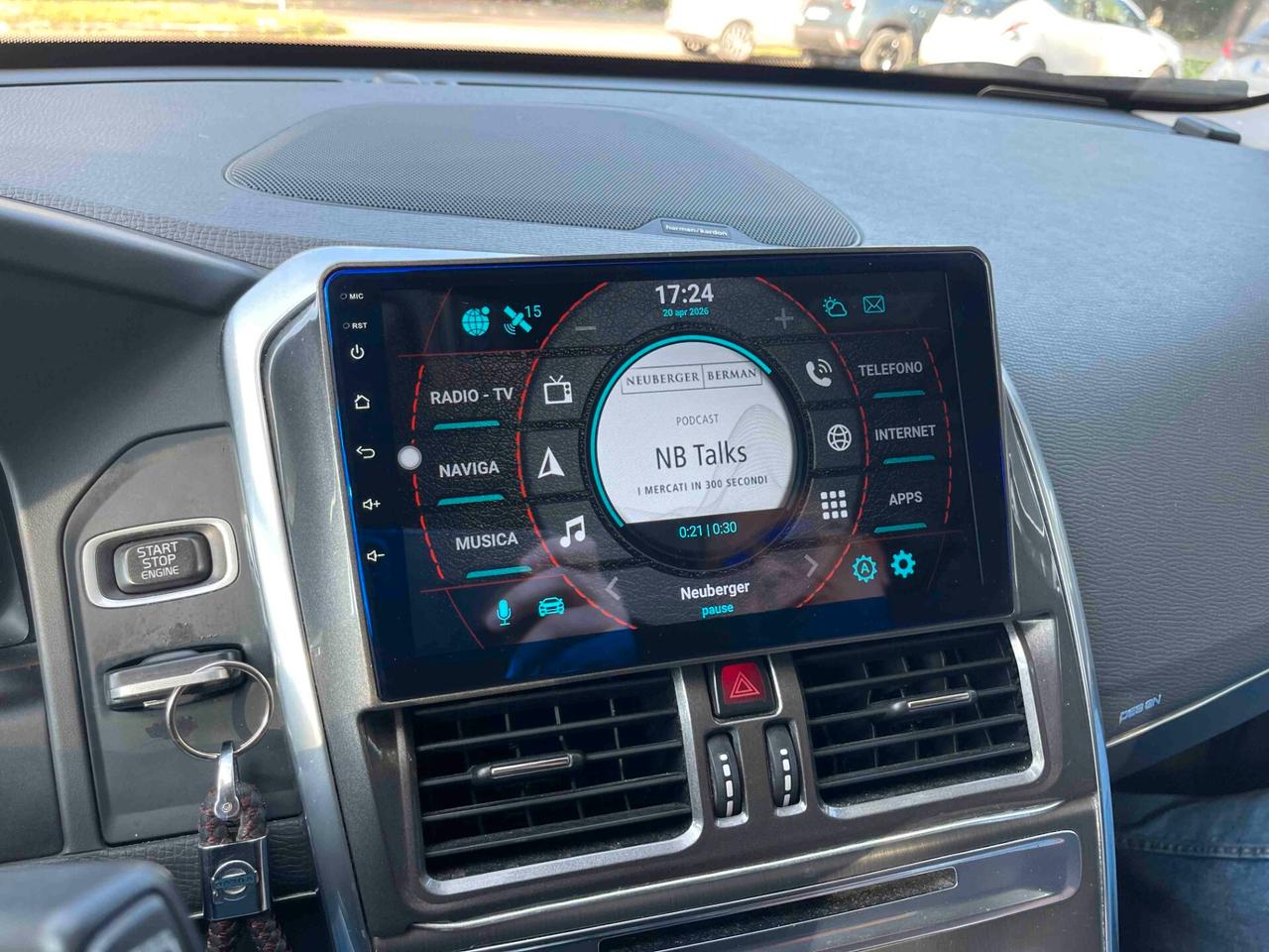 Volvo XC 60 XC60 D5 AWD Geartronic R-design Automatica Apple Car Android