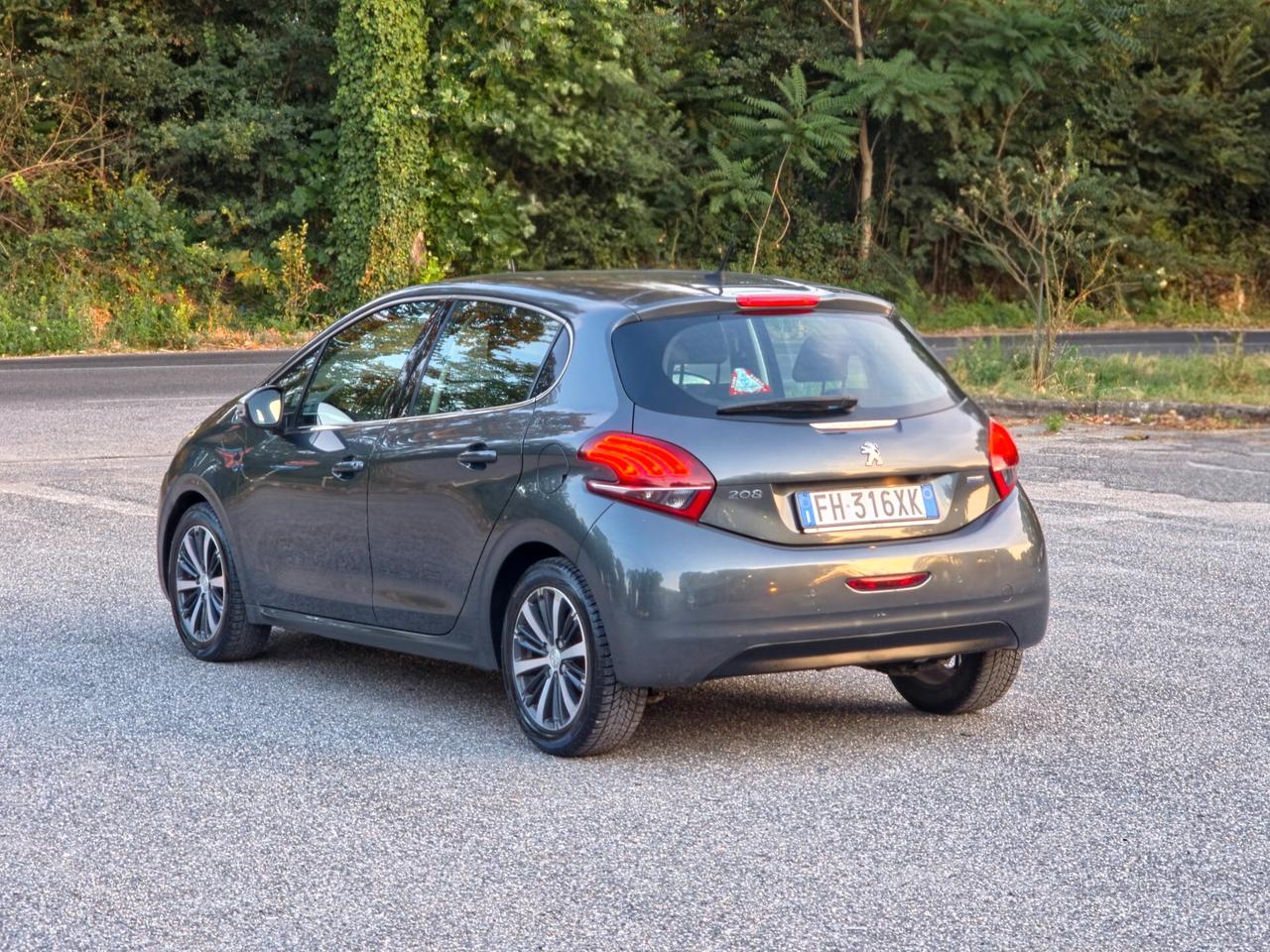 Peugeot 208 PureTech 82 5 porte Allure E6b Manuale NEO 2017
