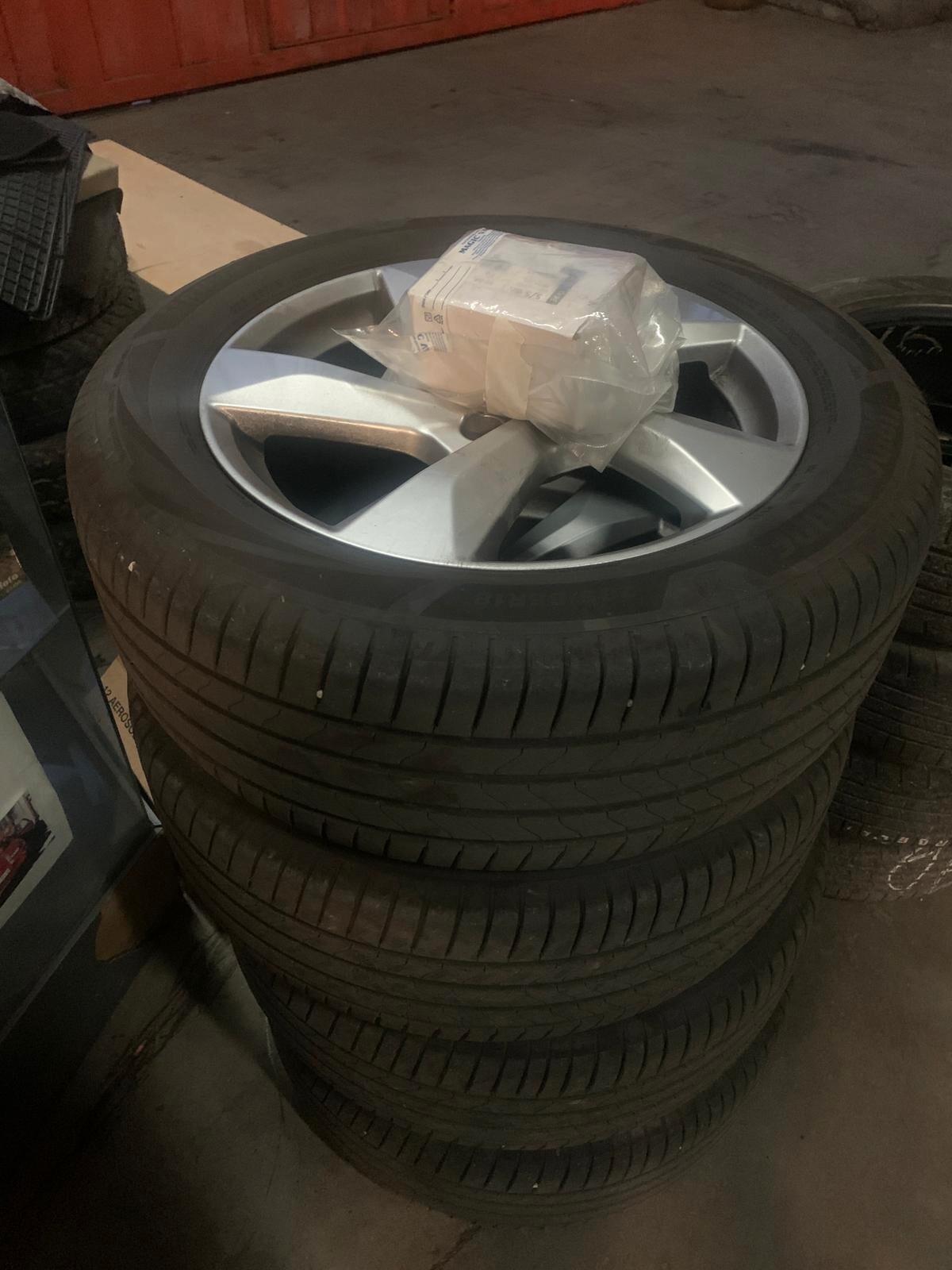 Audi Q3 benzina business advance-150 cv auto-full-unico proprietario-tagliandi audi- anno 2019 79900 km