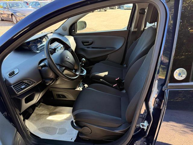 LANCIA Ypsilon 1.2 69 CV 5 porte GPL Ecochic Silver