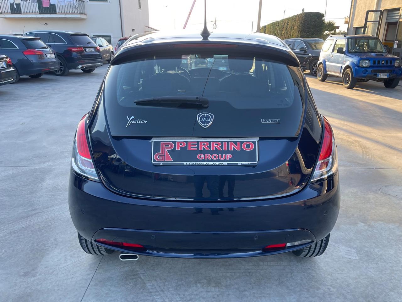Lancia Ypsilon 1.0 FireFly 5 porte S&S Hybrid Ecochic Gold
