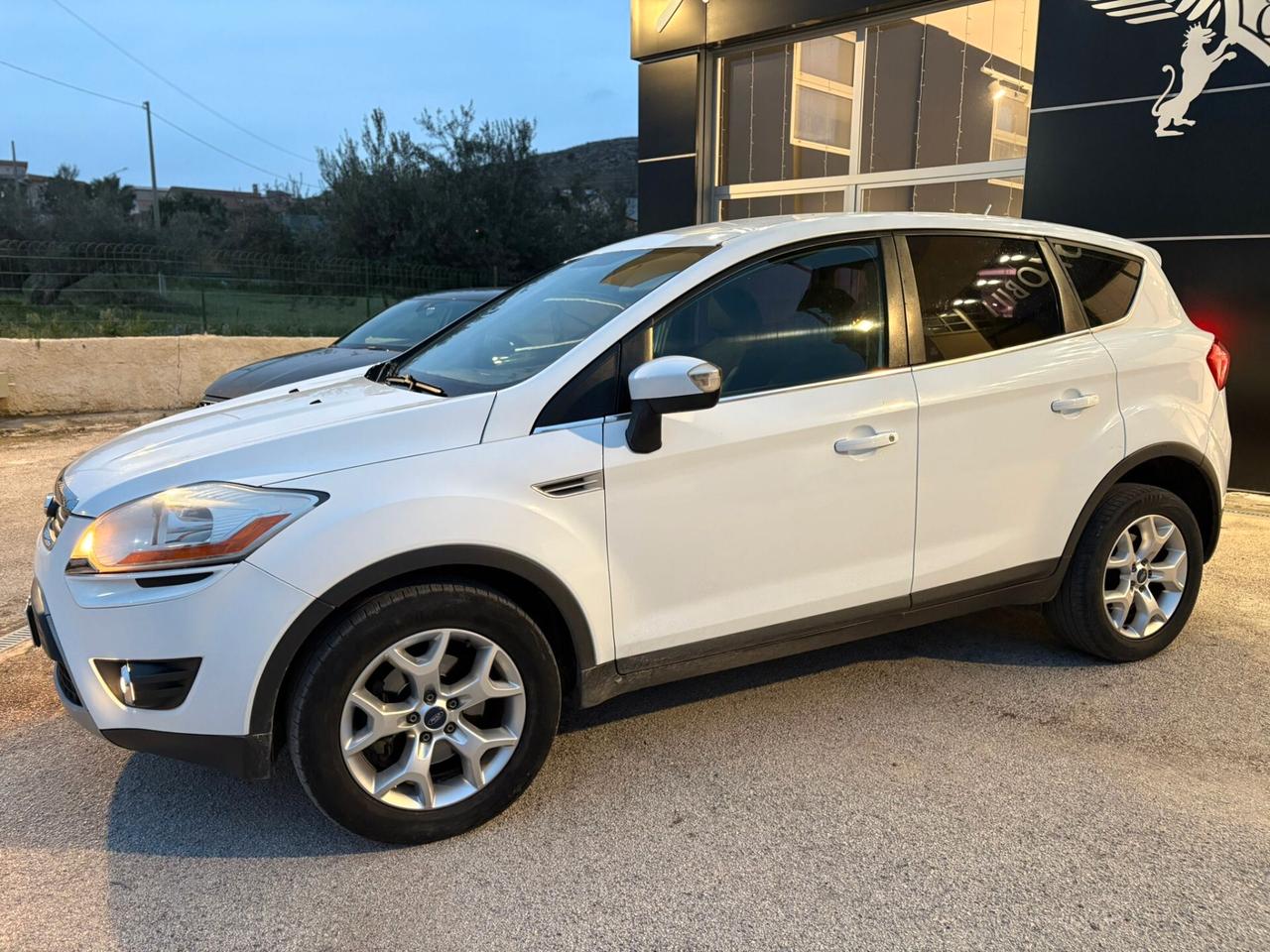 Ford Kuga 2.0 TDCI 140 CV 2WD