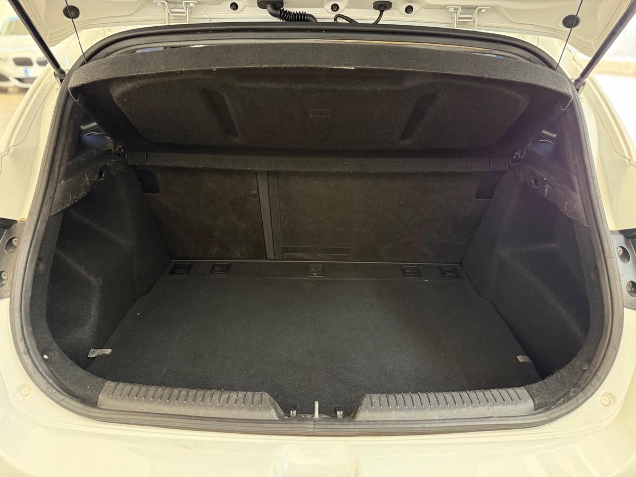 Hyundai i30 1.4 5p. Go! Ok neopatentati