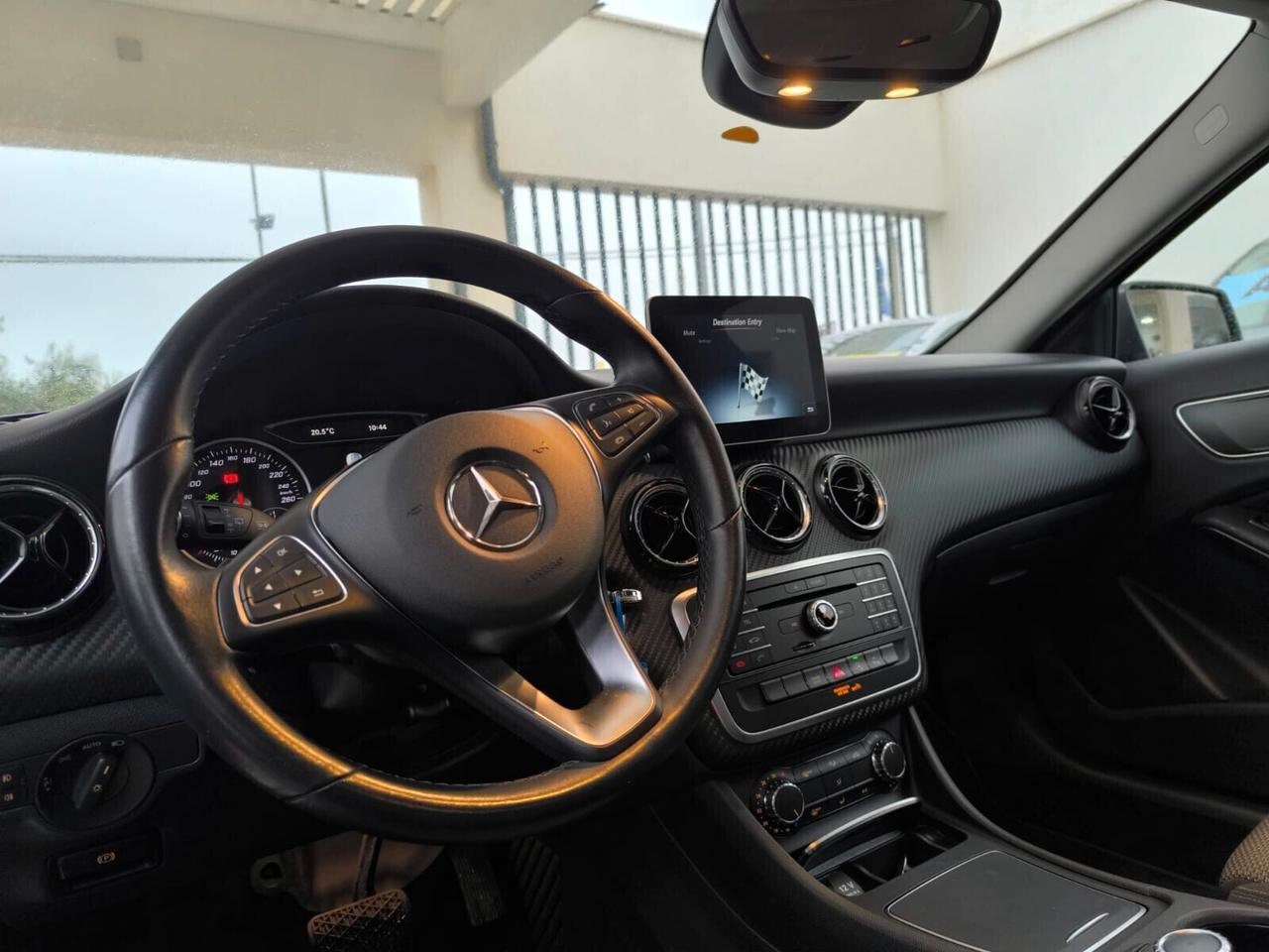 Mercedes GLA 200 d Automatic Business Extra 2018