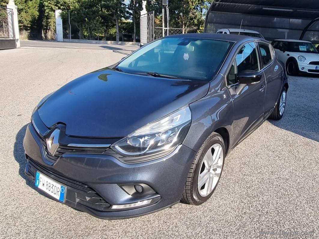 RENAULT Clio dCi 8V 90CV 5p.Moschino Zen