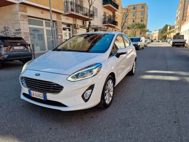 Ford Fiesta 75 CV GPL 5 porte Titanium ok neopatentati