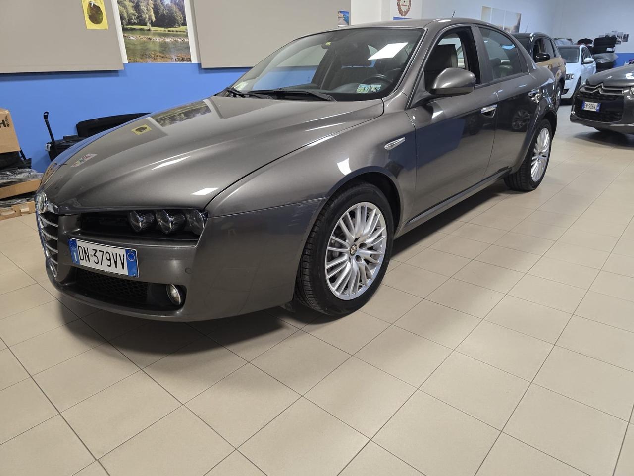 Alfa Romeo 159 1.9 JTDm Distinctive