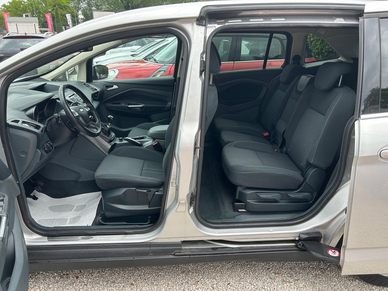 Ford C-Max 1.6 TDCI 7 POSTI TITANIUM NAVI
