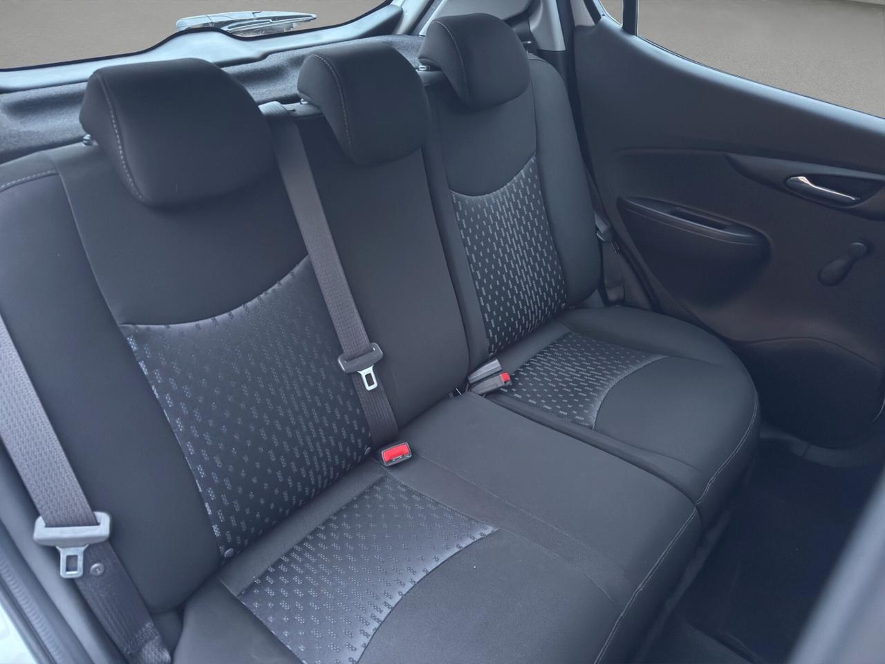 Opel Karl Rocks 1.0 73 CV