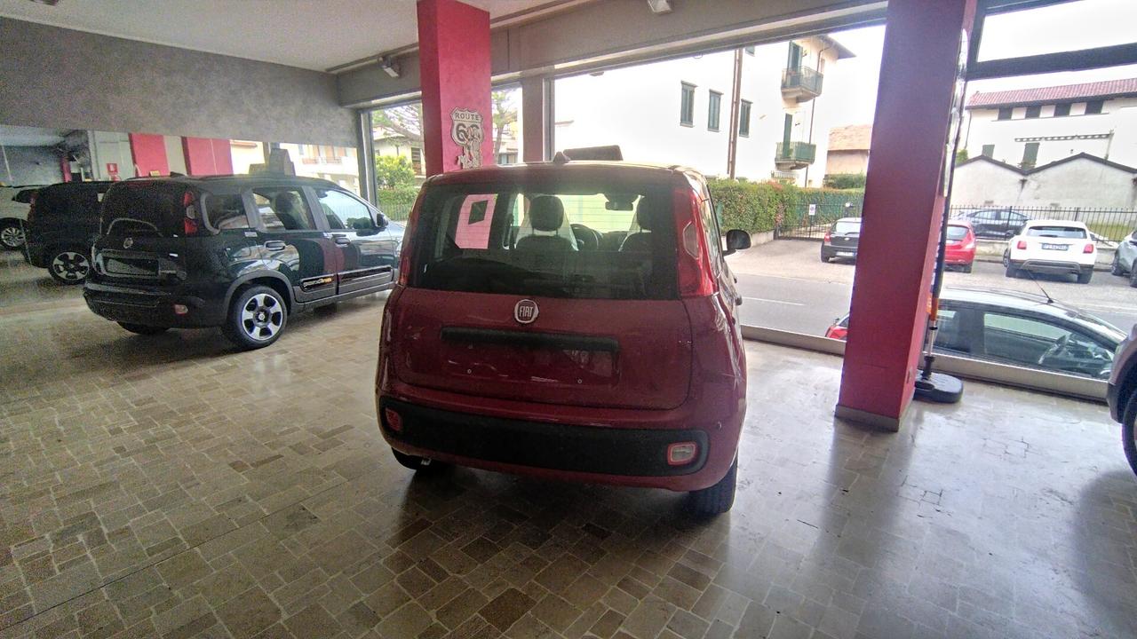 Fiat Panda 1.0 FireFly S&S Hybrid Pandina