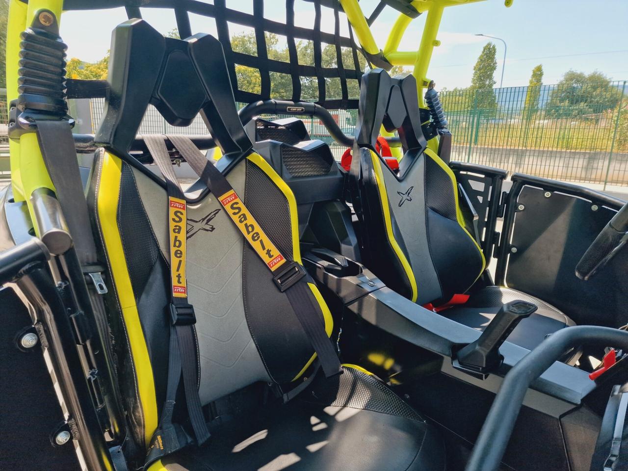 CAN AM MAVERICK TURBO CABINA CHIUSA COMPLETA SCARICHI APERTI