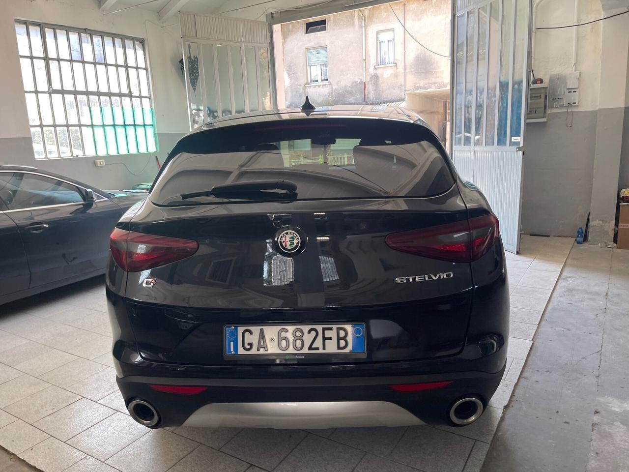 Alfa Romeo Stelvio 2.0 Turbo 280 CV AT8 Q4 Veloce